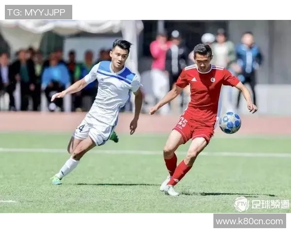 重庆篮球队以74分领跑总决赛积分榜展现强劲实力和夺冠希望